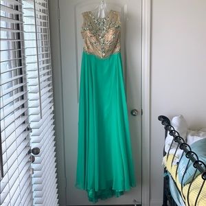 Light green floor length gown size 12